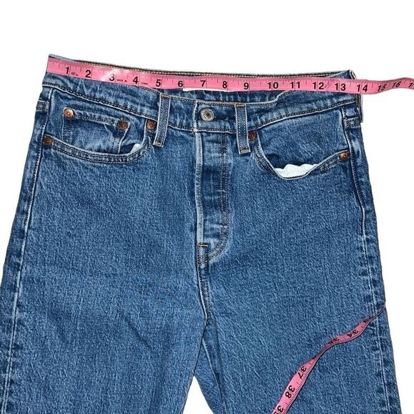 Levi’s Premium Denim Wedgie Straight Button Fly Jeans Medium Wash sz 27 L26 - Picture 8 of 8